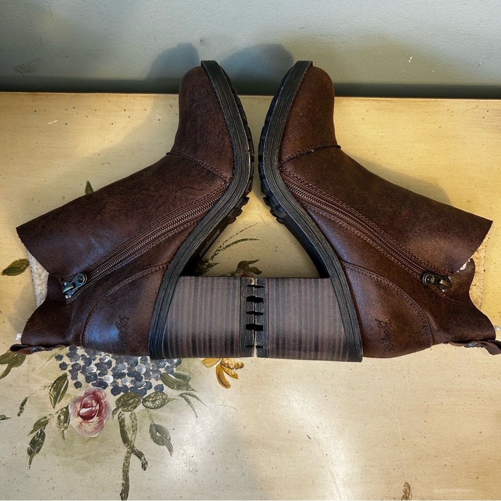 Blowfish Brown Ankle Boots with Faux Fur Lining - Picture 6 of 13